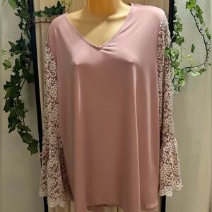 Susan Graver Lace Sleeve Blouse Size Large